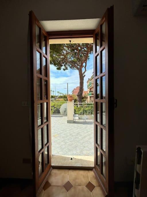 Villa La Casa Di Carlotta Loano Exterior foto